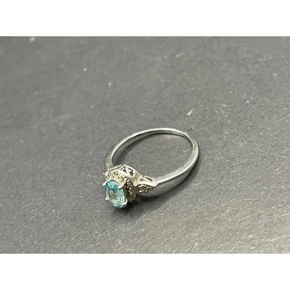 Unbranded sterling silver